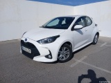  Toyota  Yaris TOYOTA  / 2020 / 5P / berlina con portón 1.5 120H Business Plus 