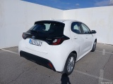  Toyota  Yaris TOYOTA  / 2020 / 5P / berlina con portón 1.5 120H Business Plus #2