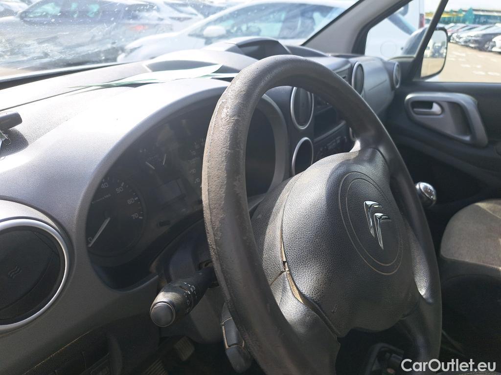  Citroen  Berlingo CITROEN  / 2015 / 4P / combi Multispace LIVE Edit.BlueHDi 74KW (100CV #3