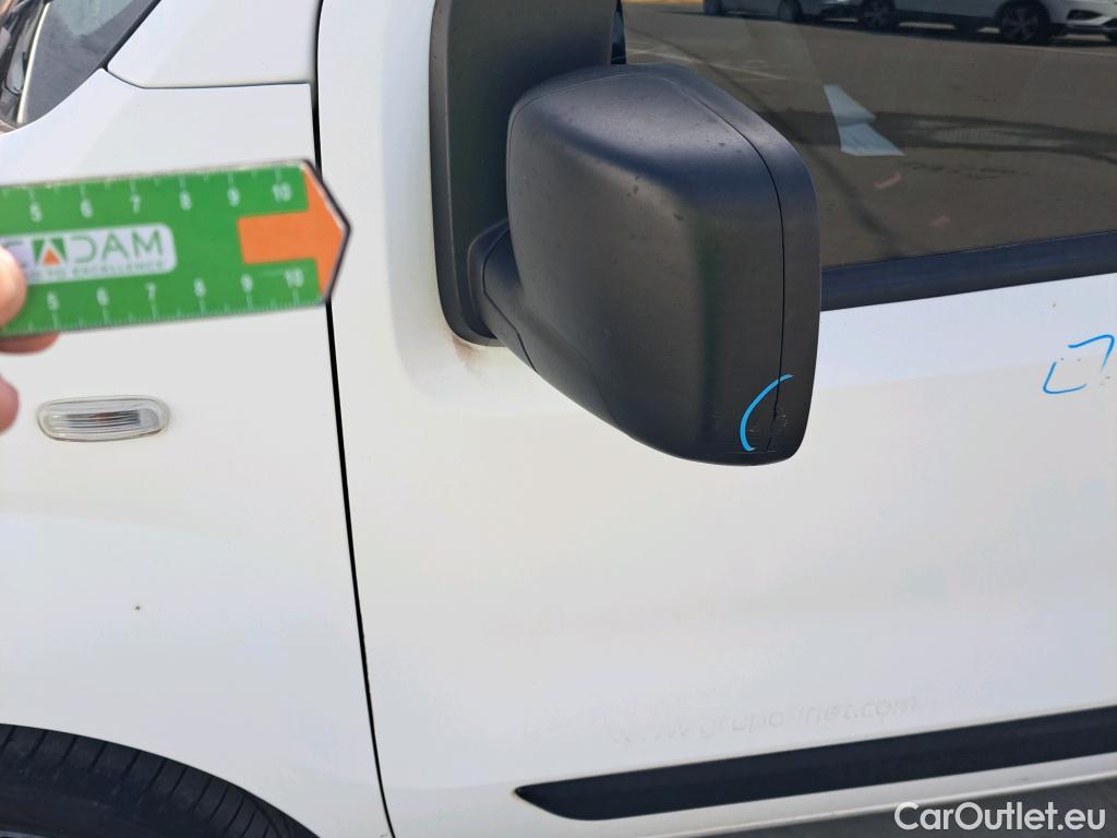 Fiat  Fiorino FIAT  / 2016 / 4P / furgón derivado de turismo Cargo Base N1 1.3 MJet 59 kW (80 CV) #51
