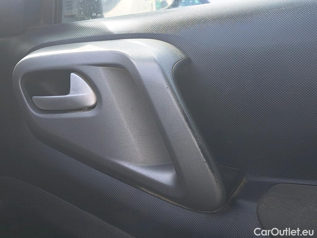  Citroen  Berlingo CITROEN  / 2015 / 4P / combi Multispace LIVE Edit.BlueHDi 74KW (100CV #62