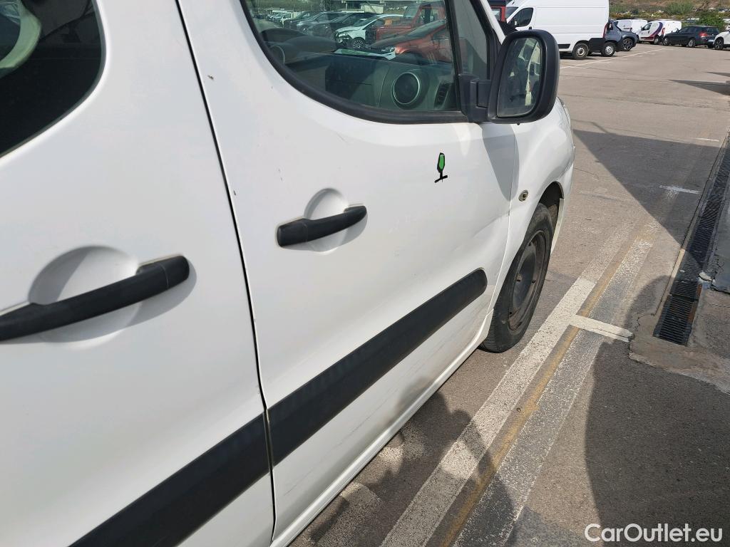  Citroen  Berlingo CITROEN  / 2015 / 4P / combi Multispace LIVE Edit.BlueHDi 74KW (100CV #58