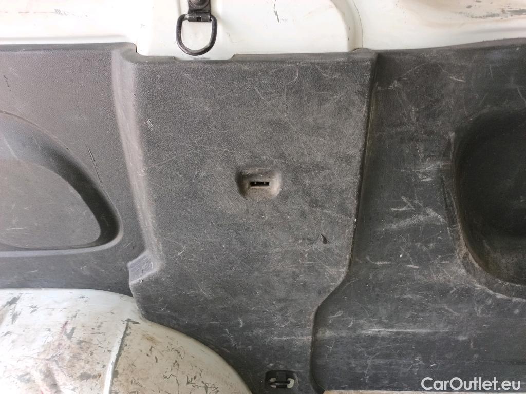  Nissan  NV300 NISSAN  / 2016 / 4P / furgón 2.0dCi 88kW (120CV) L1H1 1T Optima #38