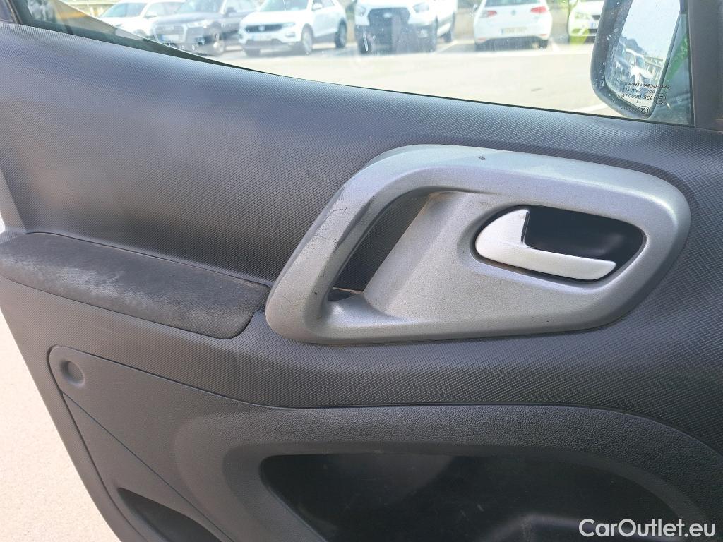  Citroen  Berlingo CITROEN  / 2015 / 4P / combi Multispace LIVE Edit.BlueHDi 74KW (100CV #59