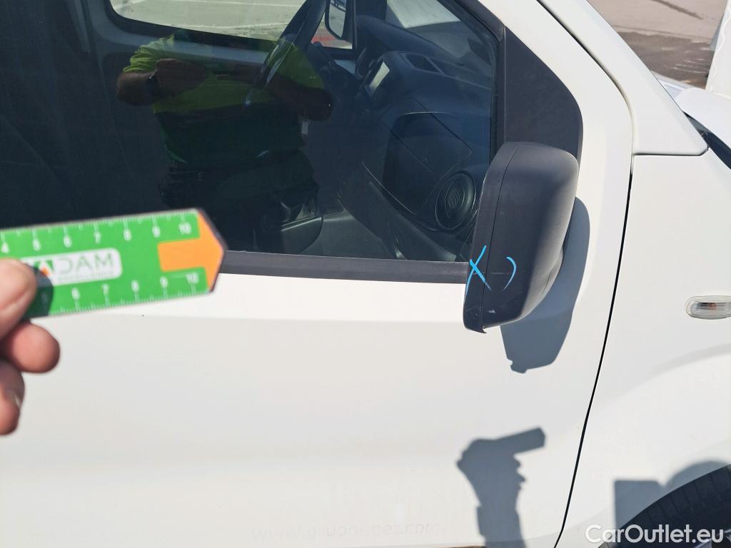  Fiat  Fiorino FIAT  / 2016 / 4P / furgón derivado de turismo Cargo Base N1 1.3 MJet 59 kW (80 CV) #16