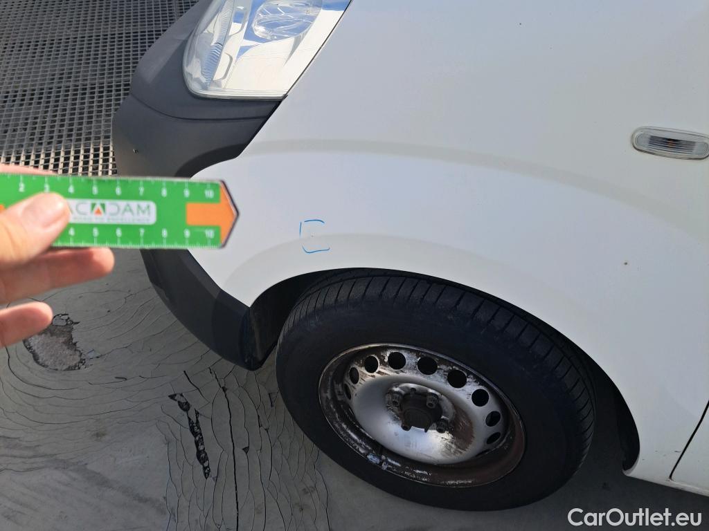  Fiat  Fiorino FIAT  / 2016 / 4P / furgón derivado de turismo Cargo Base N1 1.3 MJet 59 kW (80 CV) #47
