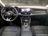 Alfa Romeo   STELVIO ALFA ROMEO / 2017 / 5P / SUV 2.2 TURBO DIESEL 160CV BUSINESS AT8 RWD #3