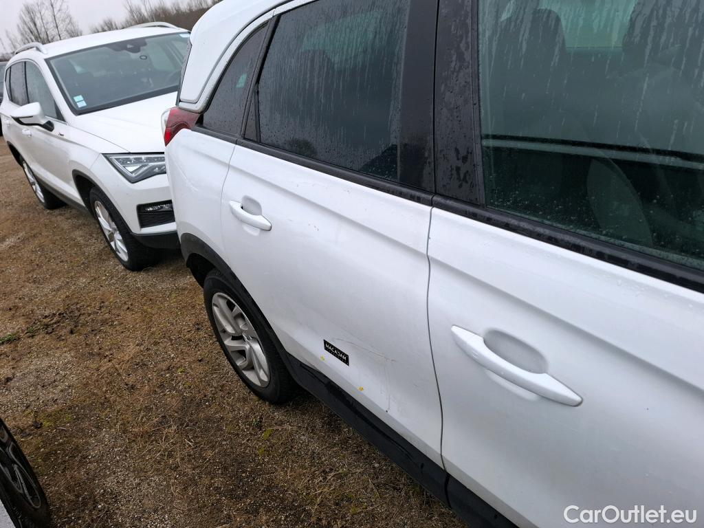  Opel  Crossland  X Elegance Business 1.5 120CV BVA6 E6dT #1