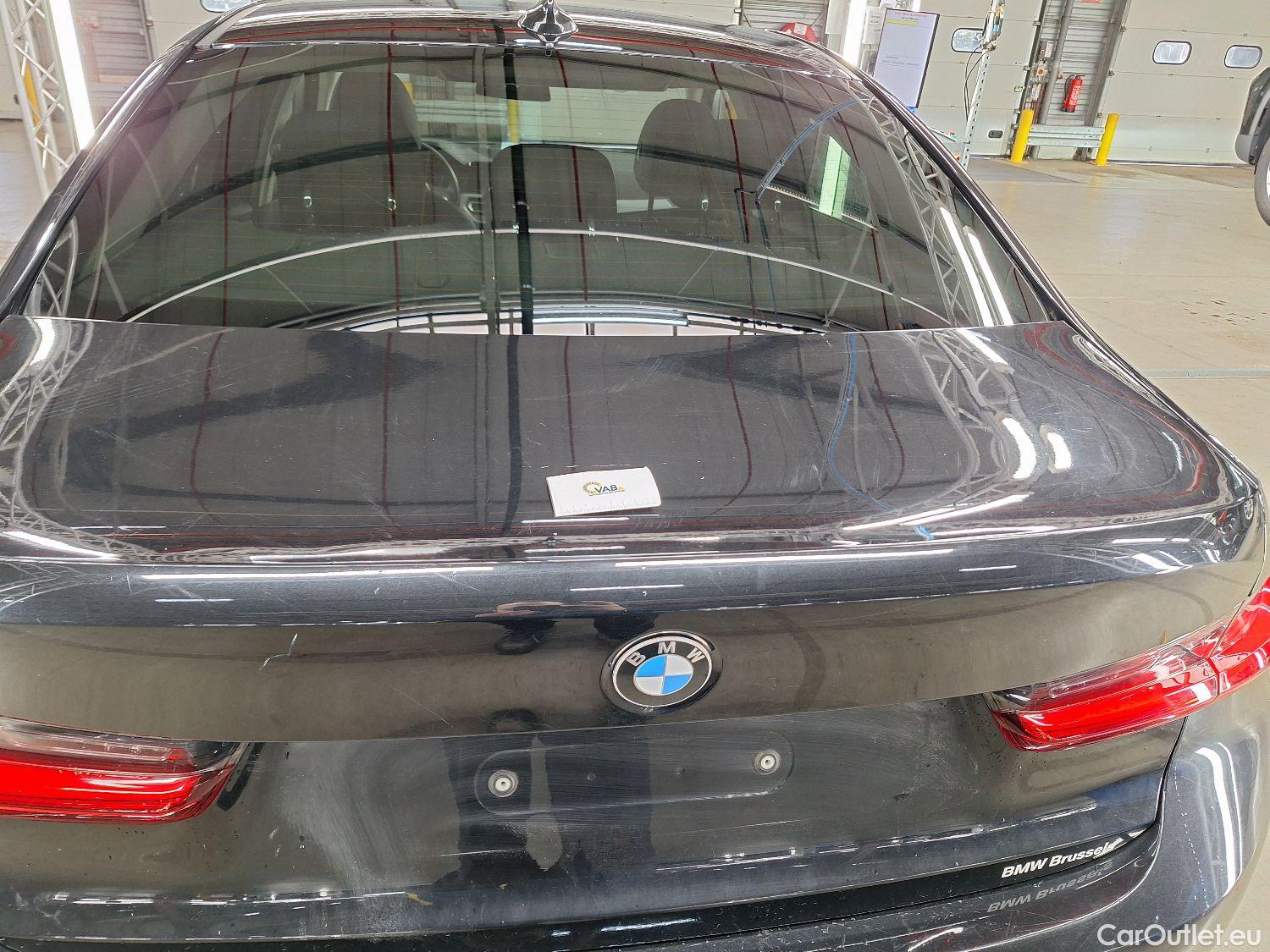  Bmw  Serie 3 BMW, 3-serie '18, BMW 3 Reeks Berline 318dA (100 kW) 4d #39