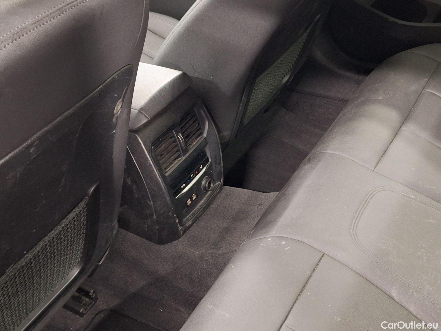  Bmw  Serie 3 BMW, 3-serie '18, BMW 3 Reeks Berline 318dA (100 kW) 4d #43