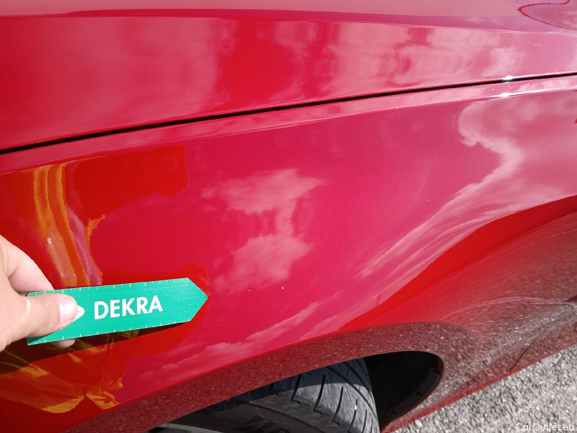  Bmw  Serie 3 BMW  / 2018 / 4P / sedán 320d Auto. #10
