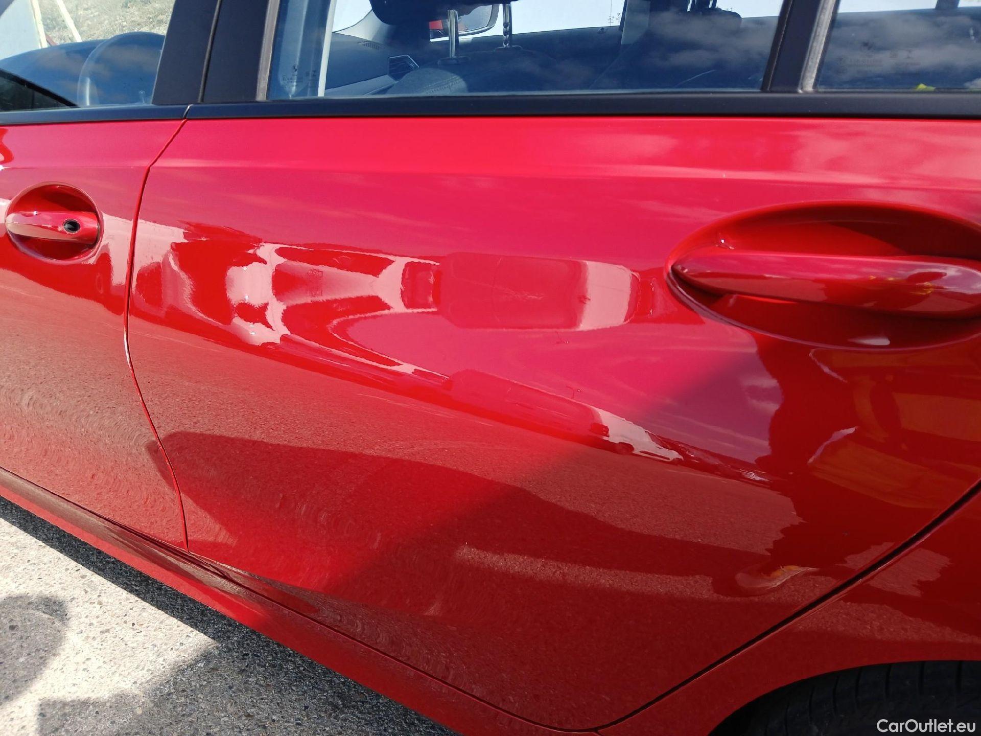  Bmw  Serie 3 BMW  / 2018 / 4P / sedán 320d Auto. #14