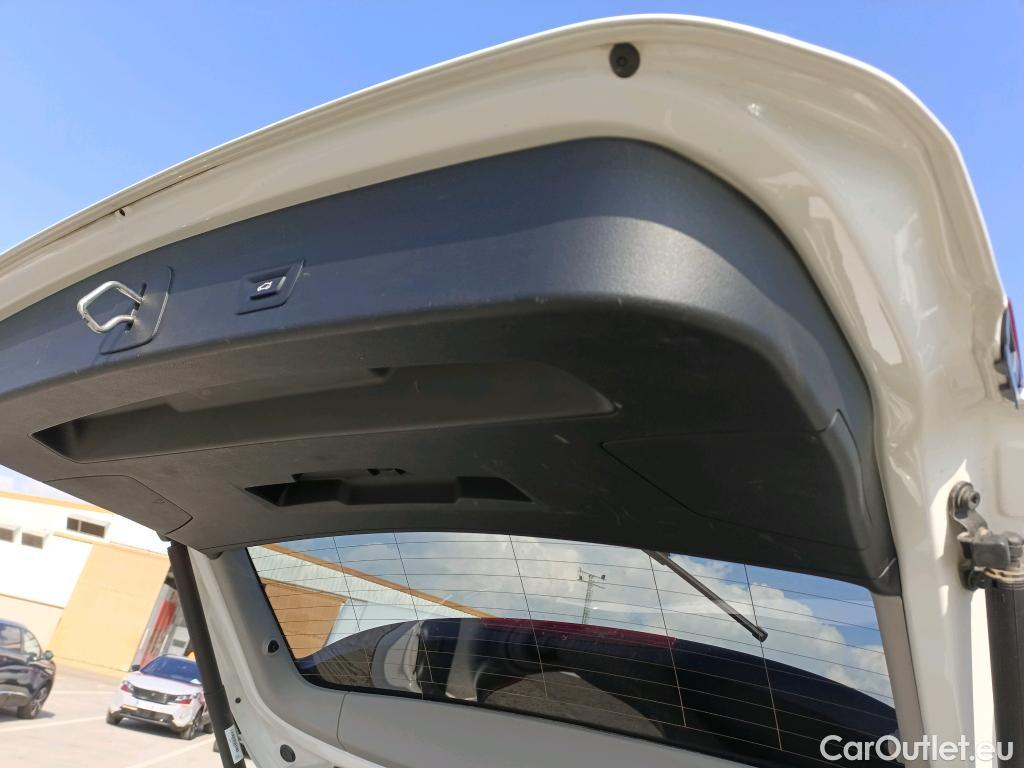  Bmw  X1 BMW  / 2015 / 5P / todoterreno sDrive18d #21
