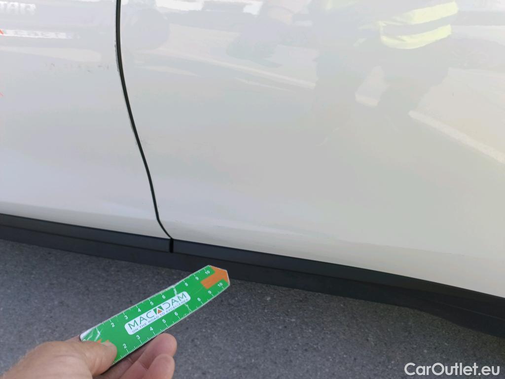  Bmw  X1 BMW  / 2015 / 5P / todoterreno sDrive18d #4