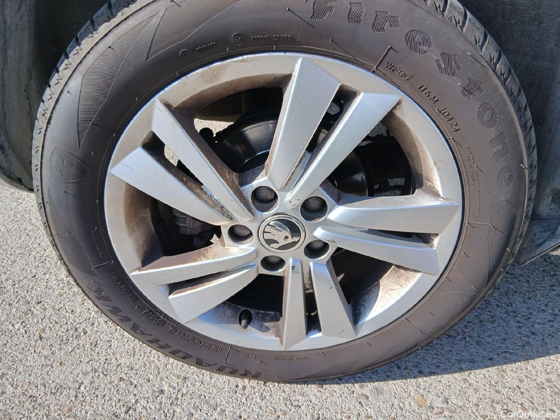  Skoda  Fabia SKODA  / 2018 / 5P / berlina con portón 1.0 TSI 81kW (110cv) Ambition Plus (CX) #26