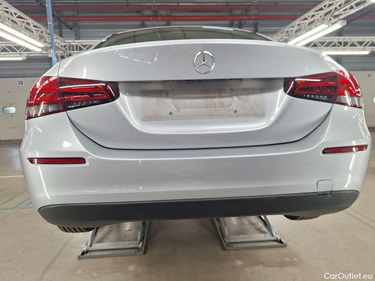  Mercedes  A-Klasse Mercedes, A-Class Berline '18, Mercedes-Benz  Limousine A 180 d DCT 4d #17