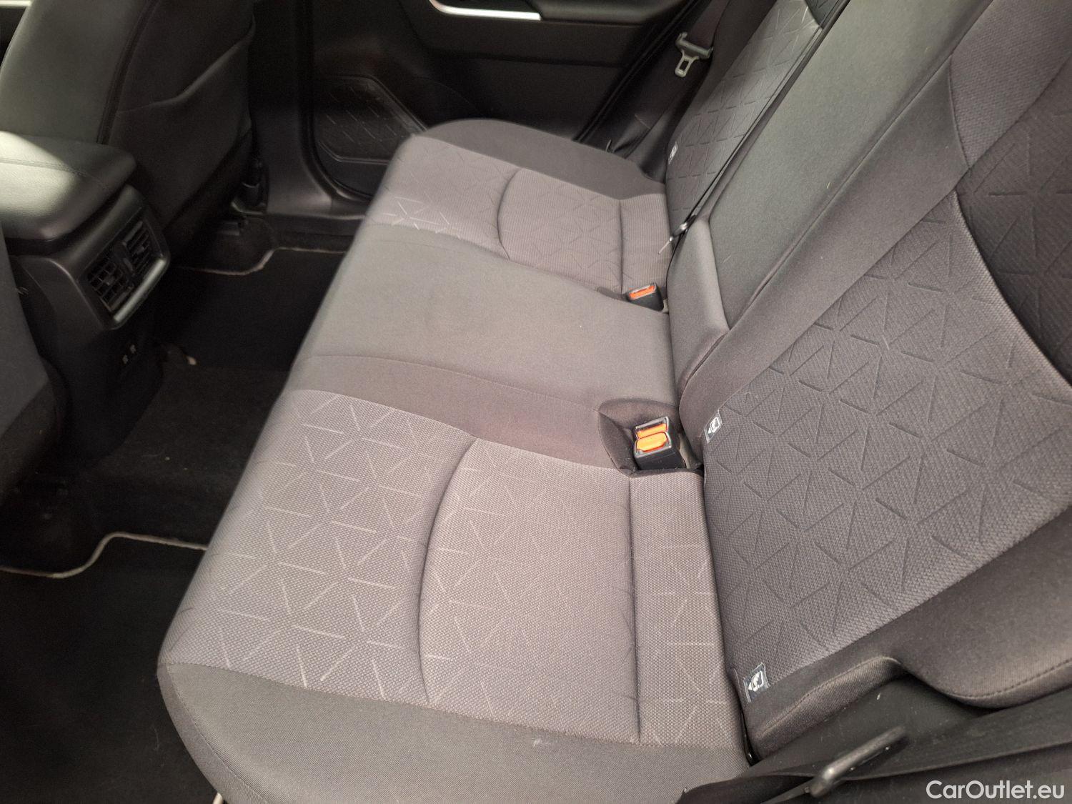 Toyota  RAV4 Toyota,  '18, Toyota  2.5 VVT-i Hybrid Dynamic Plus E-CVT 5d #8