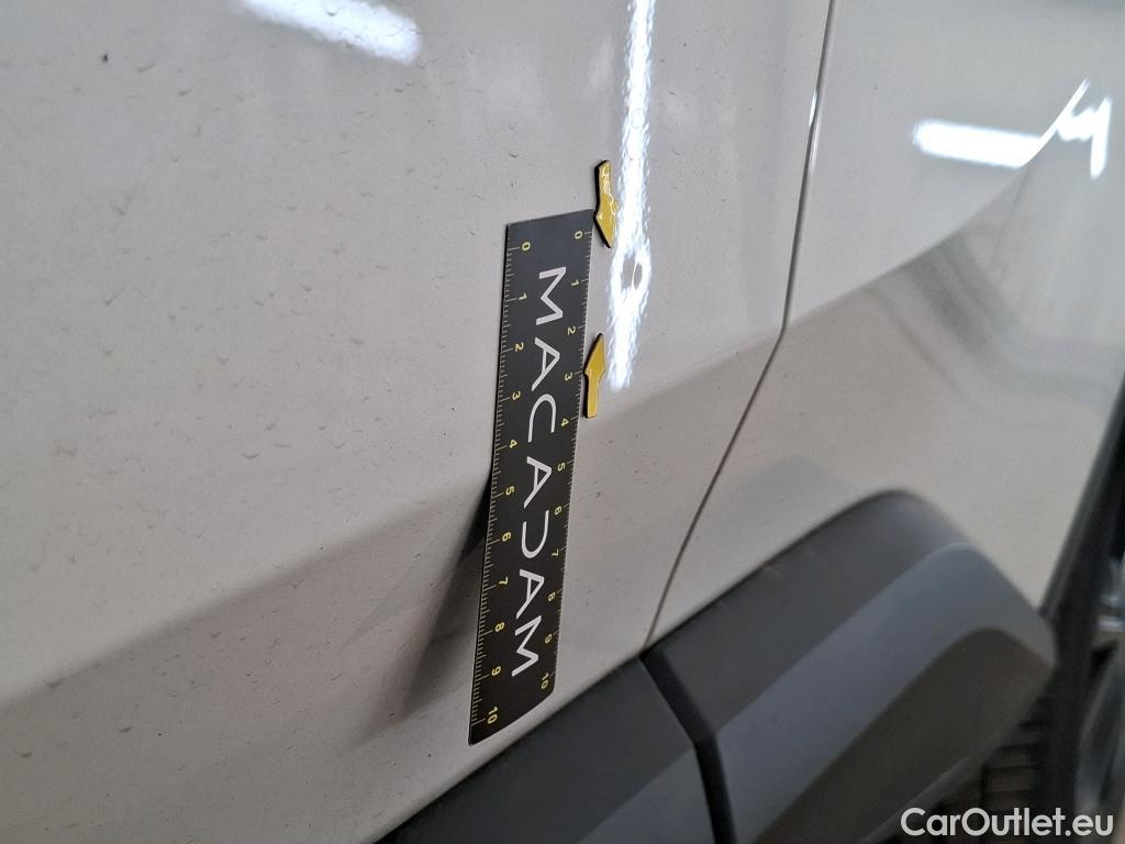  Toyota  C-HR TOYOTA  / 2016 / 5P / SUV 1.8 HYBRIDE 122 GRAPHIC #28