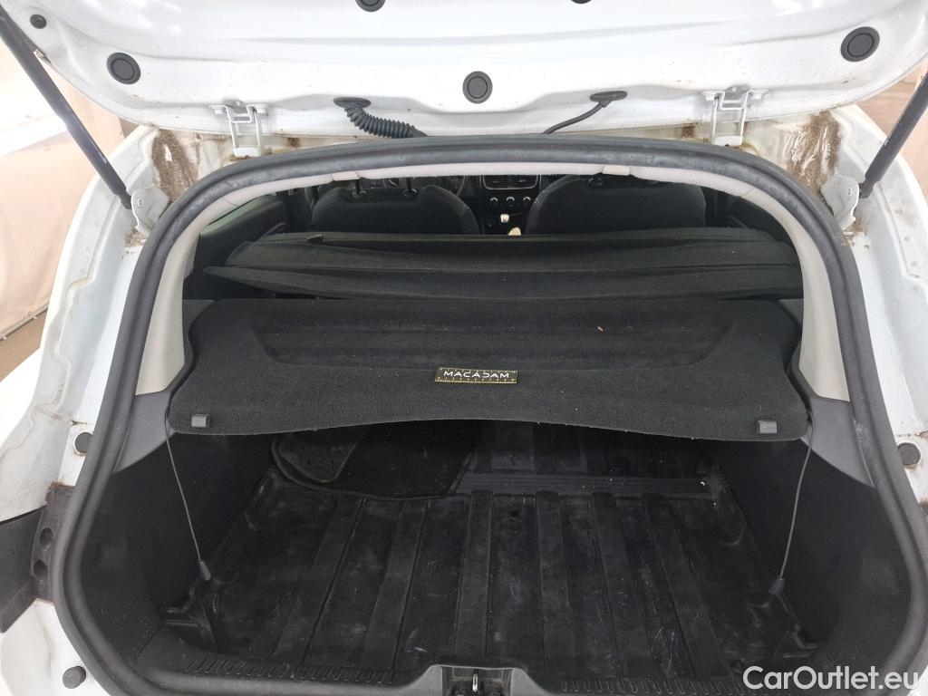  Renault  Clio  IV Air MediaNav 1.5 dCi 75CV BVM5 E6 #41