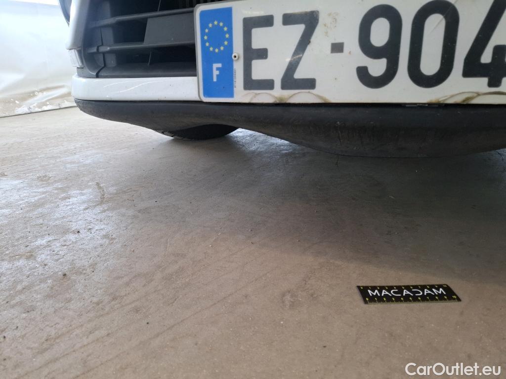  Renault  Clio  IV Air MediaNav 1.5 dCi 75CV BVM5 E6 #19