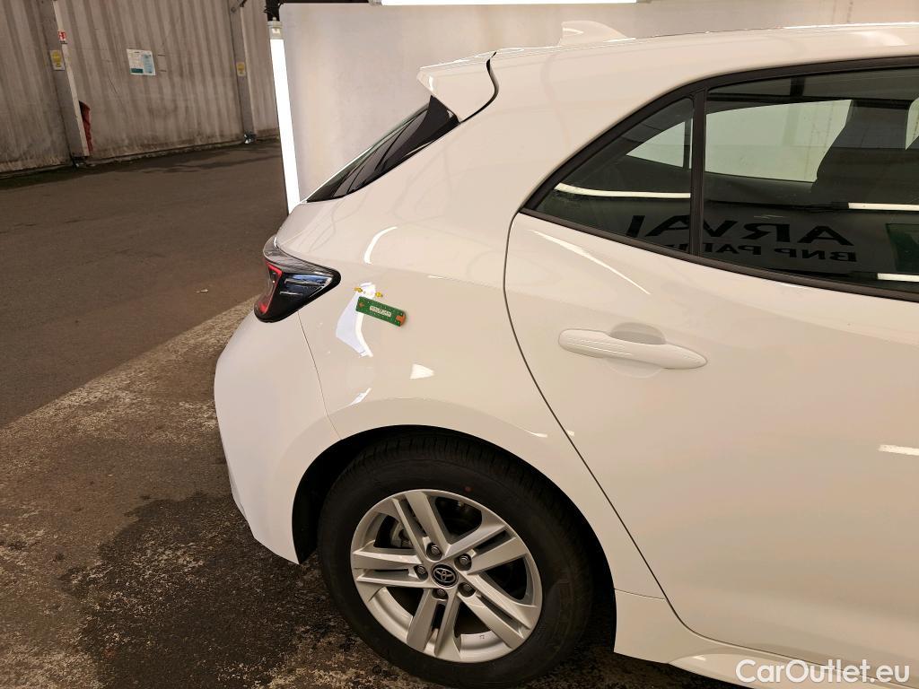 Toyota  Corolla TOYOTA  / 2018 / 5P / Berline Hybride 180h Dynamic Business #12