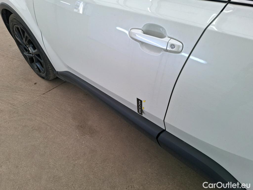  Toyota  C-HR TOYOTA  / 2016 / 5P / SUV 1.8 HYBRIDE 122 GRAPHIC #27