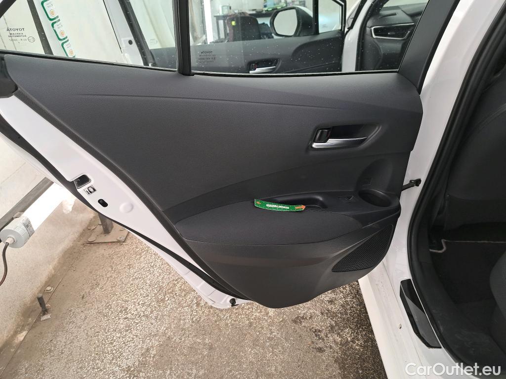  Toyota  Corolla TOYOTA  / 2018 / 5P / Berline Hybride 180h Dynamic Business #6