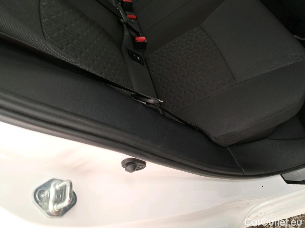  Toyota  Corolla TOYOTA  / 2018 / 5P / Berline Hybride 180h Dynamic Business #10