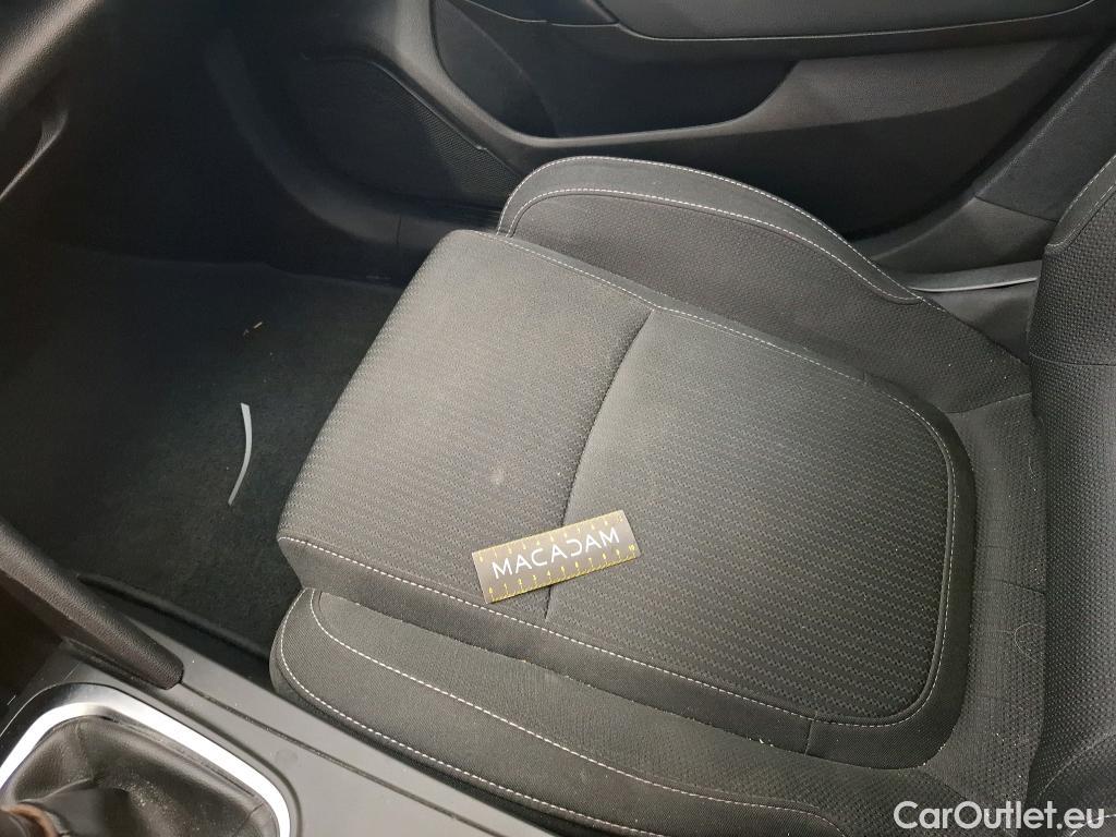  Renault  Megane  IV Berline 5 ptes. Business 1.0 TCe 115CV BVM6 E6d #17