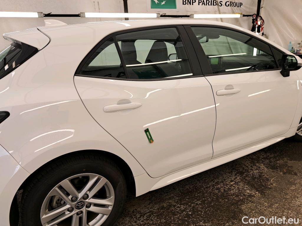  Toyota  Corolla TOYOTA  / 2018 / 5P / Berline Hybride 180h Dynamic Business #4