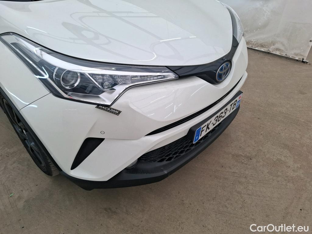 Toyota  C-HR TOYOTA  / 2016 / 5P / SUV 1.8 HYBRIDE 122 GRAPHIC #1