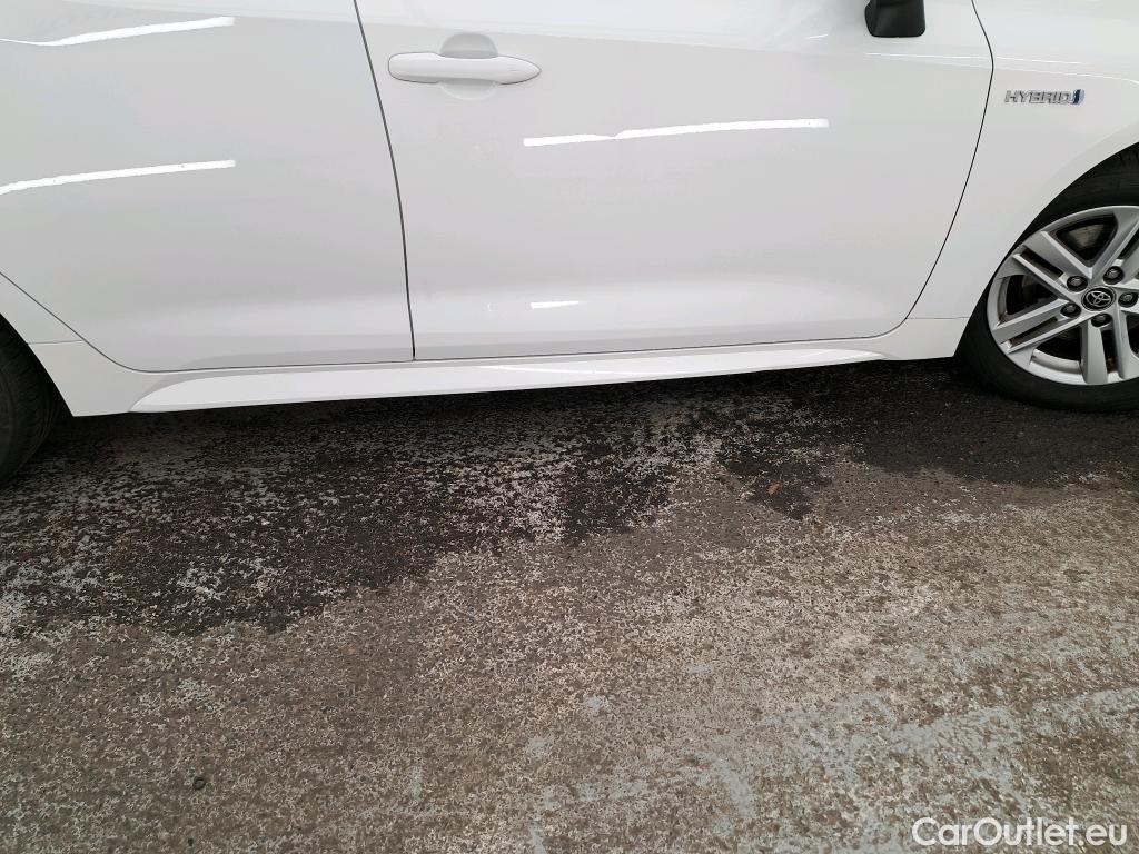  Toyota  Corolla TOYOTA  / 2018 / 5P / Berline Hybride 180h Dynamic Business #1