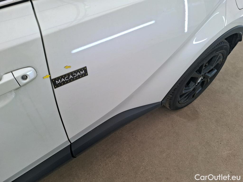  Toyota  C-HR TOYOTA  / 2016 / 5P / SUV 1.8 HYBRIDE 122 GRAPHIC #29