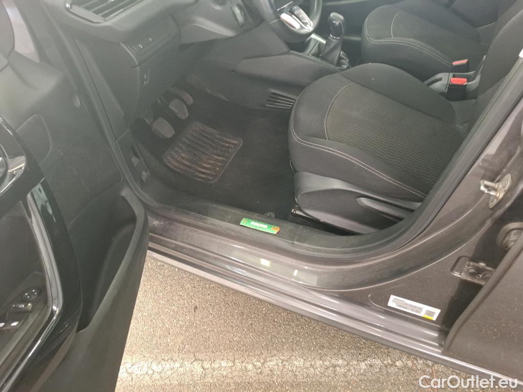  Peugeot  208  Active Business 1.5 HDi 100CV BVM5 E6dT #23