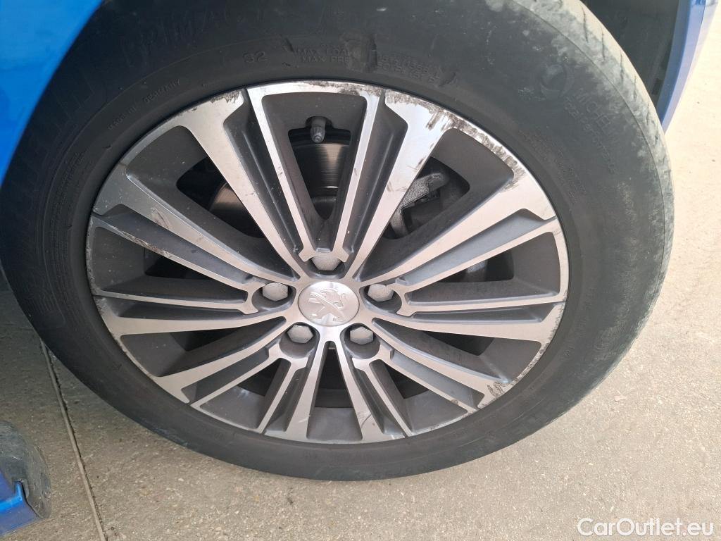  Peugeot  308  Allure Business 1.5 HDi 130CV BVA8 E6d #13