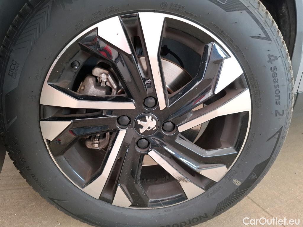  Peugeot  2008  Allure Pack 1.5 HDi 130CV BVA8 E6d #28