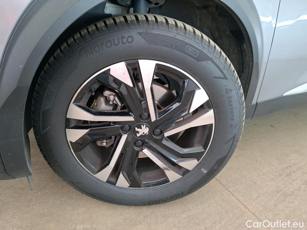  Peugeot  2008  Allure Pack 1.5 HDi 130CV BVA8 E6d #27