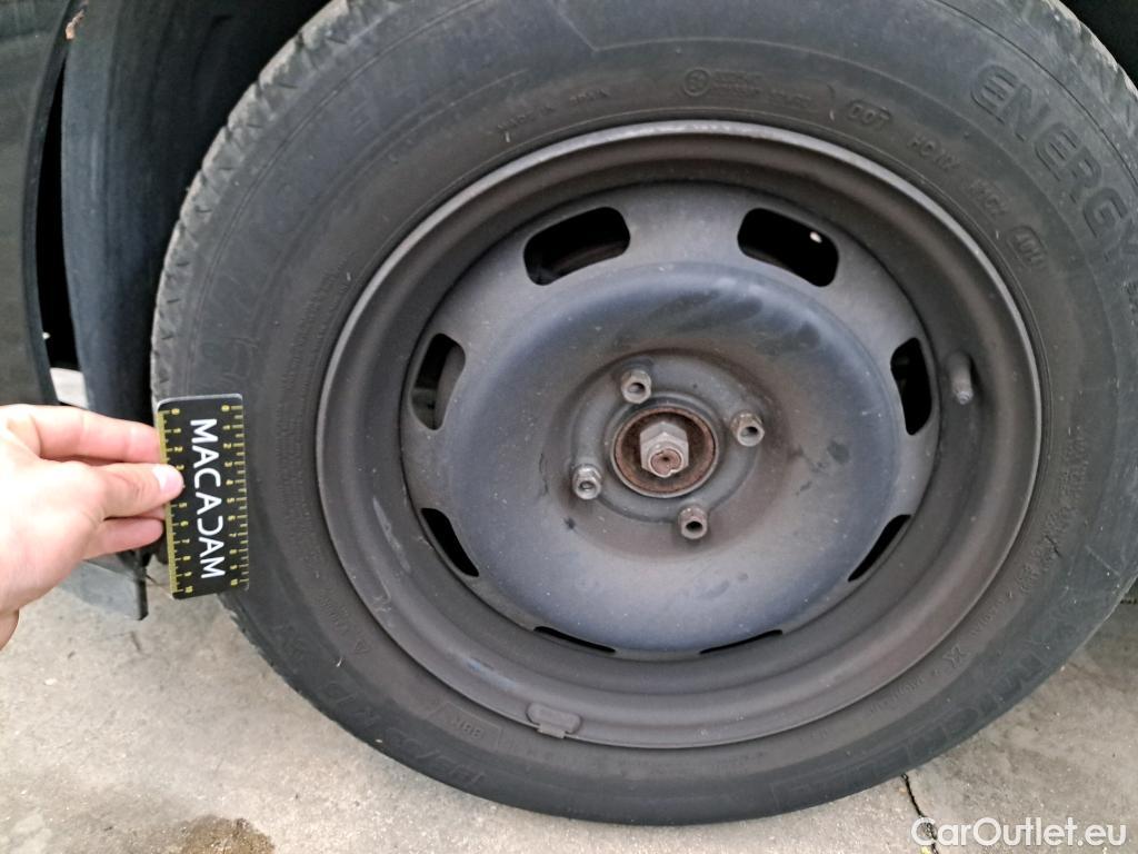  Citroen  C3  Business 1.4 HDi 70CV BVM5 E5 #41