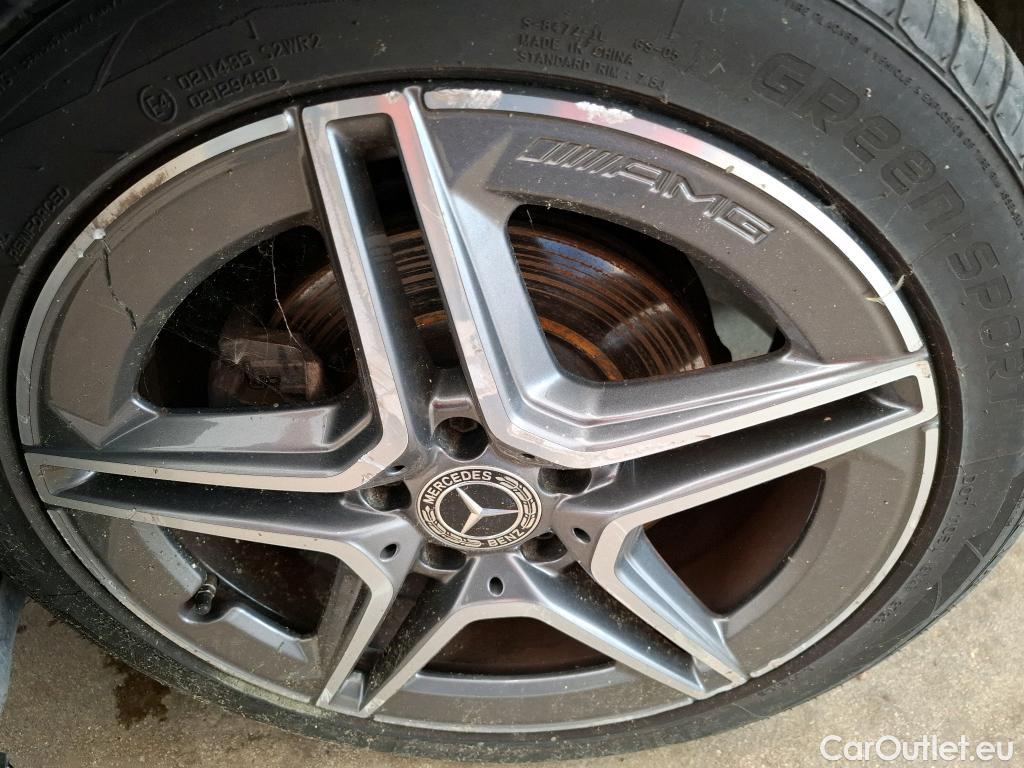  Mercedes  A-Klasse MERCEDES BENZ Classe A Compact  2018  5P  Berline A 200 d AMG Line 8G DCT #37