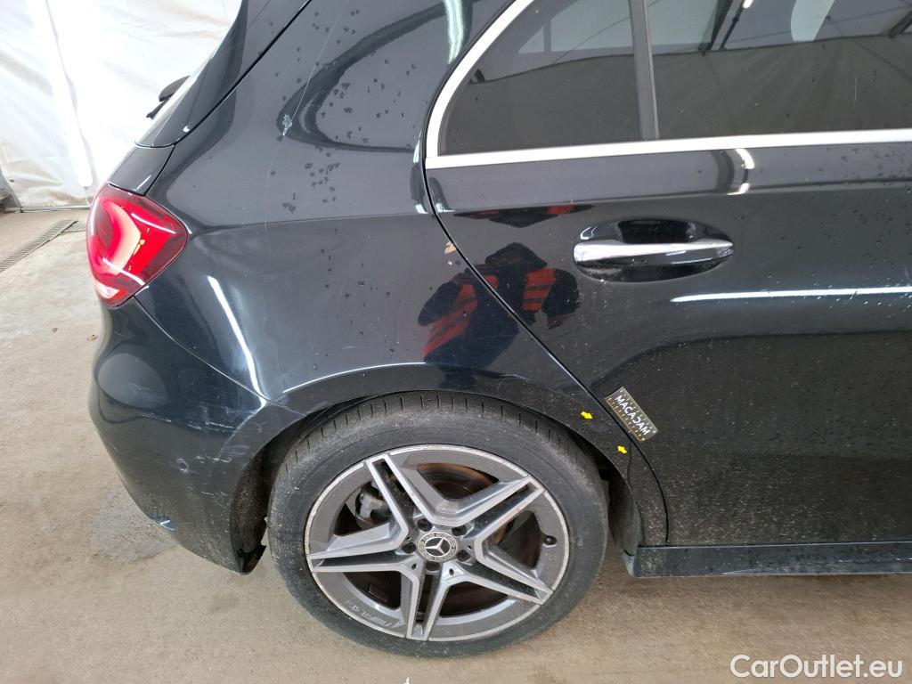  Mercedes  A-Klasse MERCEDES BENZ Classe A Compact  2018  5P  Berline A 200 d AMG Line 8G DCT #12