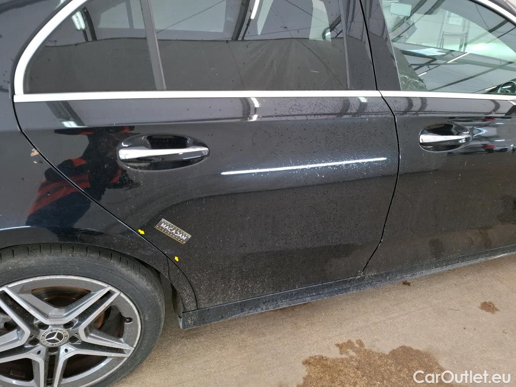  Mercedes  A-Klasse MERCEDES BENZ Classe A Compact  2018  5P  Berline A 200 d AMG Line 8G DCT #21