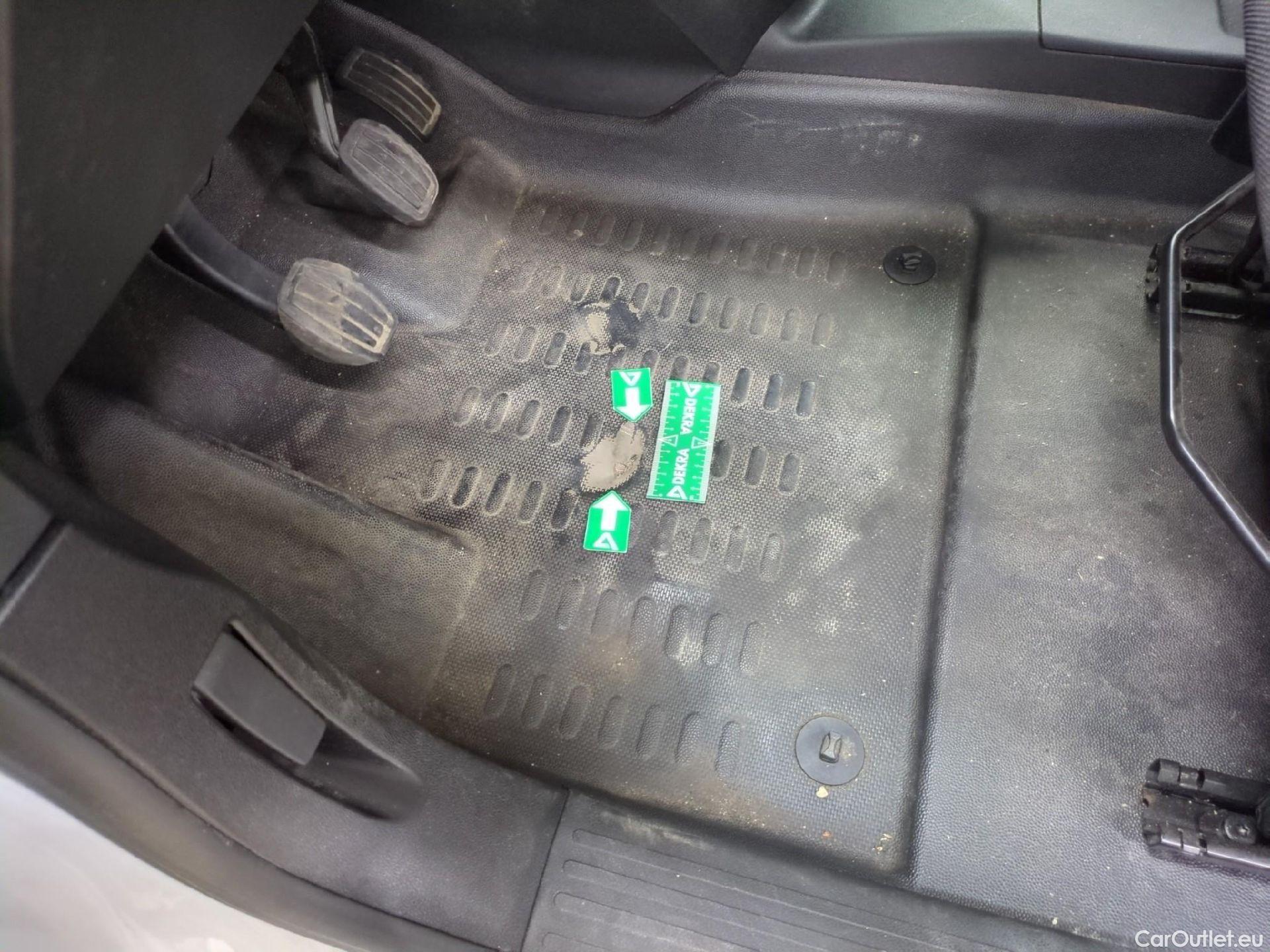  Citroen  Berlingo  Fourgon Club M 650 1.5 BlueHDi 100CV BVM5 E6dT #4