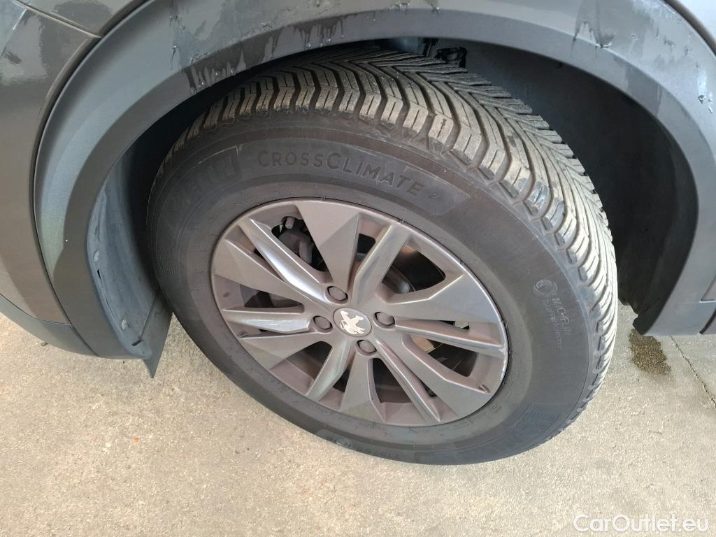  Peugeot  2008  Active Business 1.2 PureTech 130CV BVM6 E6d #25