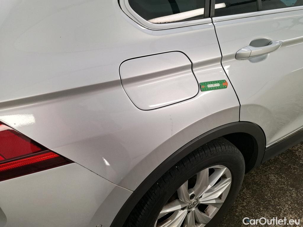  Volkswagen  Tiguan VOLKSWAGEN  5p SUV 2.0 TDI 150 DSG7 Carat #1