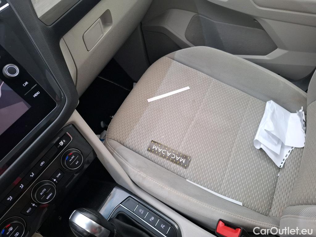  Volkswagen  Tiguan VOLKSWAGEN  Allspace / 2017 / 5P / SUV 2.0 TDI 150 DSG7 Confortline Business #31