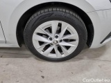  Skoda  Octavia SKODA  WAGON / 2020 / 5P / STATION WAGON 2.0 TDI EVO 110KW STYLE DSG #44