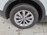  Volkswagen  Tiguan VOLKSWAGEN  / 2016 / 5P / SUV 2.0 TDI SCR 110KW BUSINESS BMT DSG #18