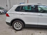  Volkswagen  Tiguan VOLKSWAGEN  / 2016 / 5P / SUV 2.0 TDI SCR 110KW BUSINESS BMT DSG #38