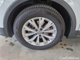  Volkswagen  Tiguan VOLKSWAGEN  / 2016 / 5P / SUV 2.0 TDI SCR 110KW BUSINESS BMT DSG #58