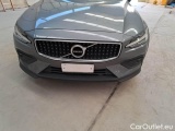  Volvo  V60 VOLVO  CROSS COUNTRY / 2018 / 5P / STATION WAGON D4 AWD GEARTR. CR. COUNTRY BUSINESS PLUS #33